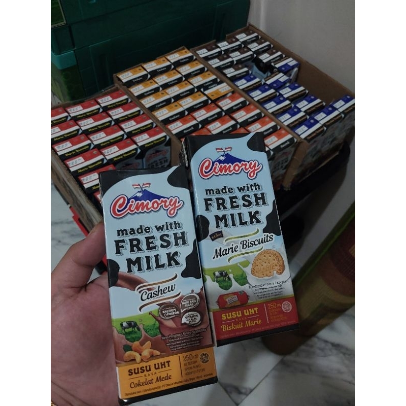 

Cimory Fresh Milk UHT 250ML