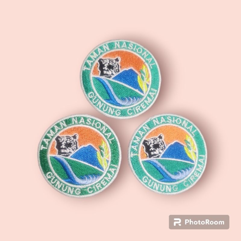Emblem Taman Nasional Gunung Ciremai