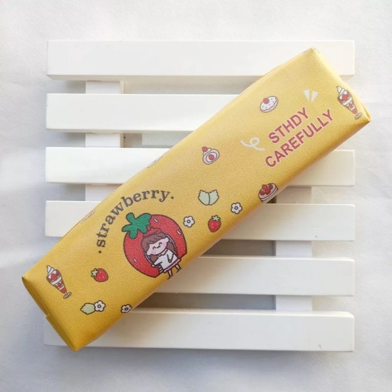 

Kotak Pensil / Tempat Pensil Lucu Girl Starwberry (SSS)