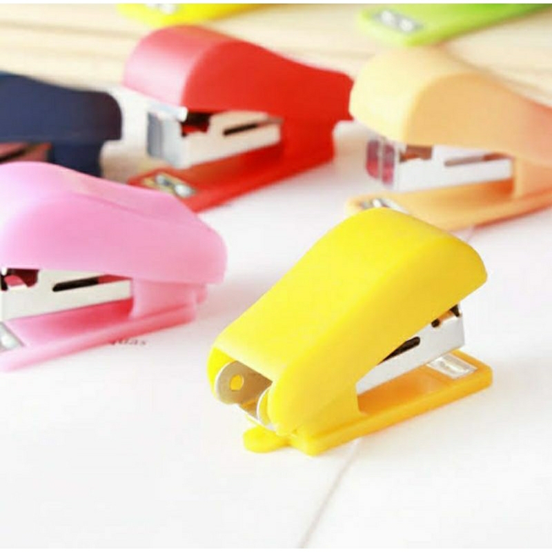 

Stapler Mini Staples Ukuran Mini Kecil Stationery Bonus Isi