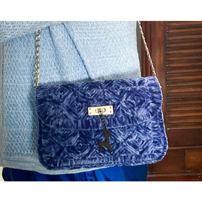 Plastic Canvas Bag Premium Tas Rajut Handmade Velvet Yarn (Bludru)