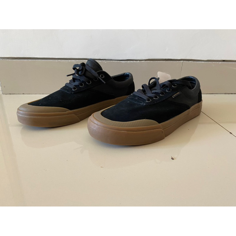 original new sepatu rip curl skateboard shoes