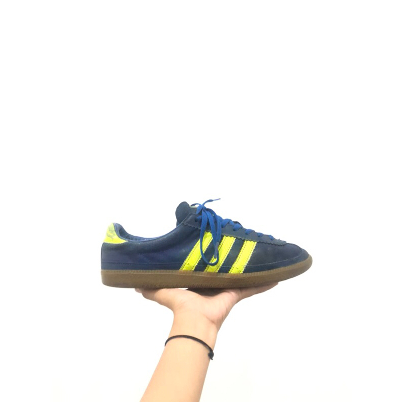Adidas Whalley Spezial Size 42