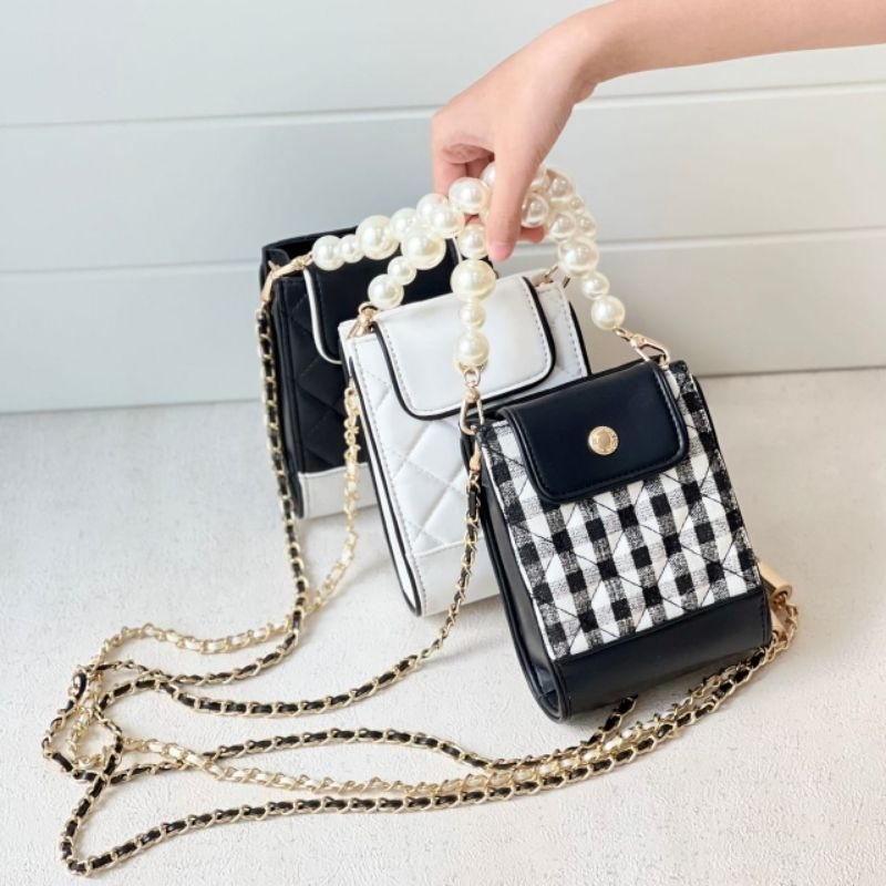 Tas ck mini selempang phone bag hp hitam putih
