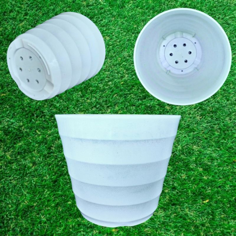 pot plastik lovenia gentong madol ukuran 12