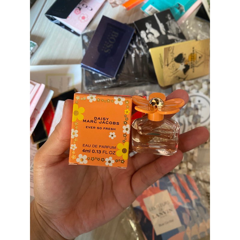 marc jacobs daisy dream / perfect marc jacobs miniature
