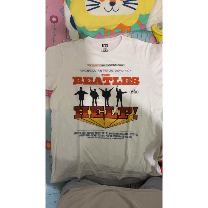 kaos uniqlo x the beatles preloved