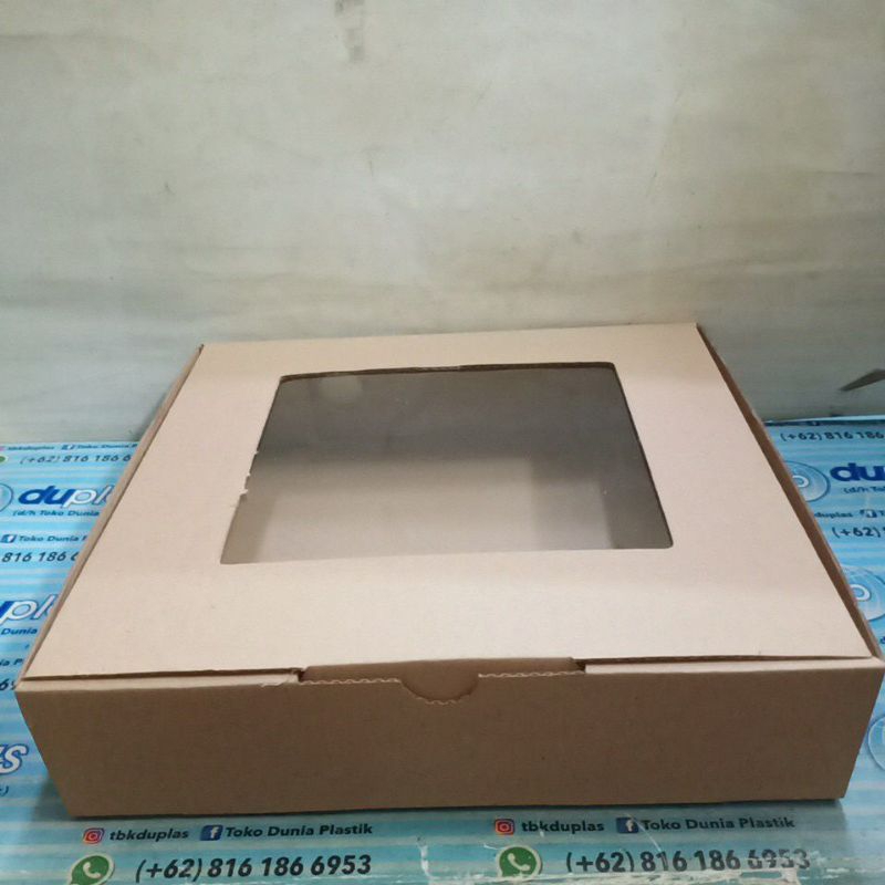 

Dus Box Kotak Kue Kraft Coklat Jendela 22 x 22 x 5 cm