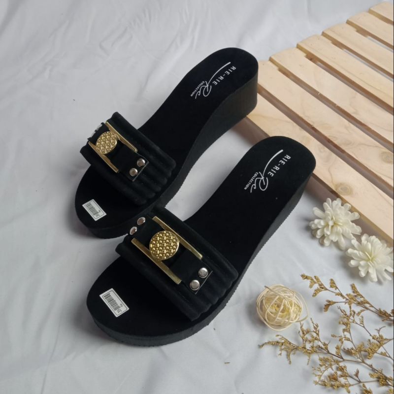 Sandal Wedges Wanita ( RIE - RIE 0551 ) Terbaru