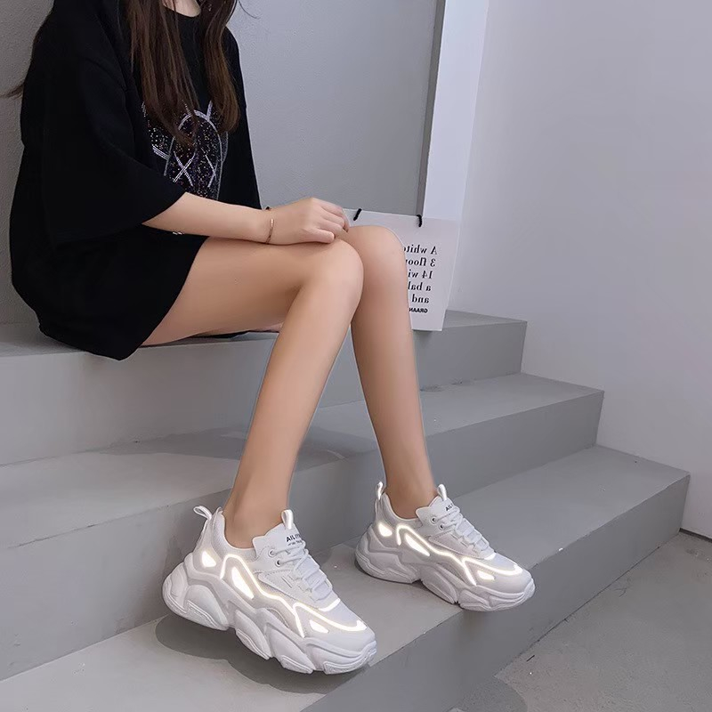 AVANCEID Sepatu Sneakers Wanita Olahraga Sport Nyala Kegelapan Glow Hitam Import 1973