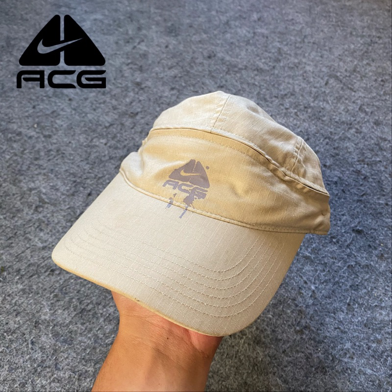 Topi Nike ACG