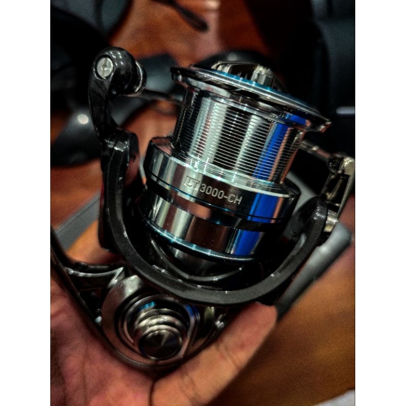 PROMO reel Daiwa Exist LT3000CXH