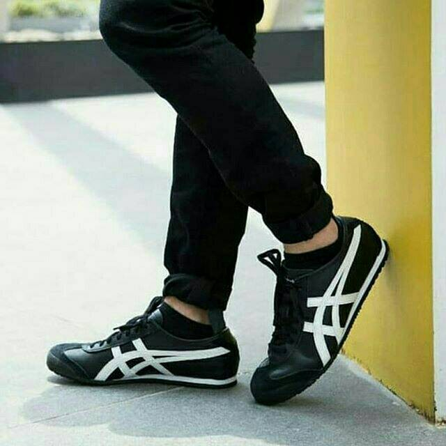 Sepatu Onitsuka Deluxe Mexico 66 Black White Leather BNIB / Sneakers Pria