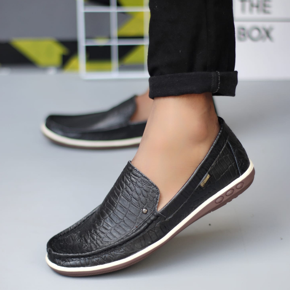 Sepatu Formal Loafers Kulit Asli Kerja Pria