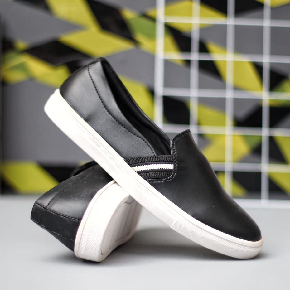 Sepatu Formal Casual Hitam Slip-on Kulit Pu Kerja Pria Crafts Neo