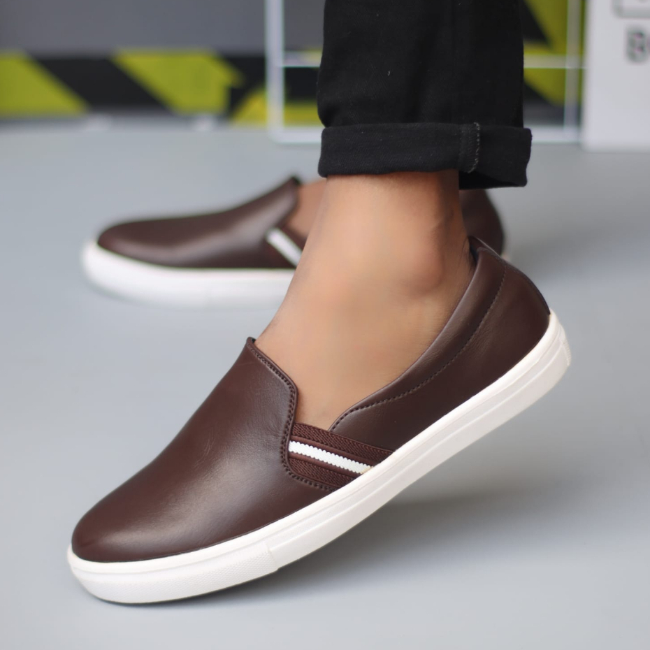 Sepatu Formal Casual Hitam Slip-on Kulit Pu Kerja Pria Crafts Neo