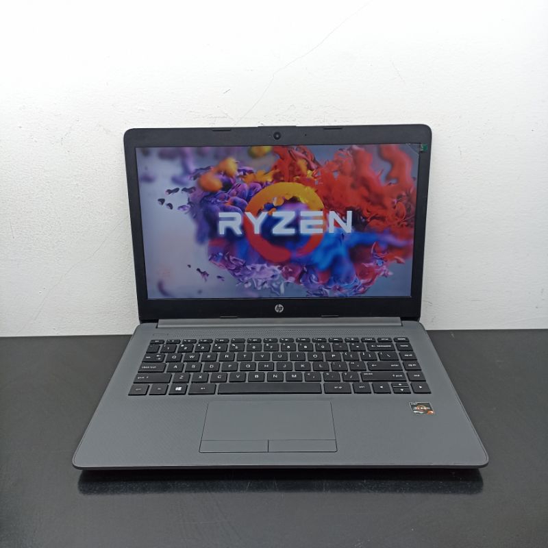 Laptop HP 245 G7 AMD Ryzen 3 3300U 2.1GHz Vega 6 Graphics ram 4GB SSD 256GB MULUS