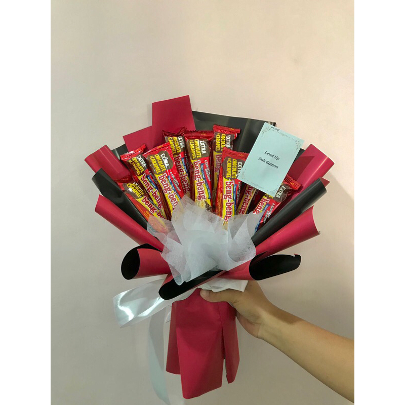 

Bouquet Snack Paket J by arv.stuff / gift birthday semprotulation graduation jajan snack bunga kado terbaik gift box special surprise semua acara nikahan ulang tahun perpisahan pelepasan kelulusan artificial bestseller kado kekinian