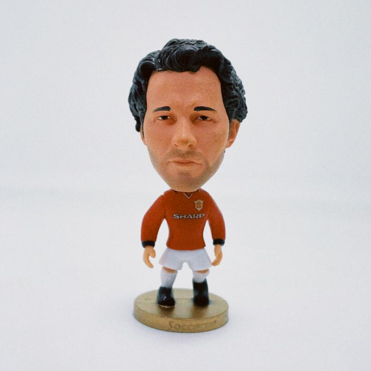 Action figure Ryan Giggs Manchester United 1998 soccerwe