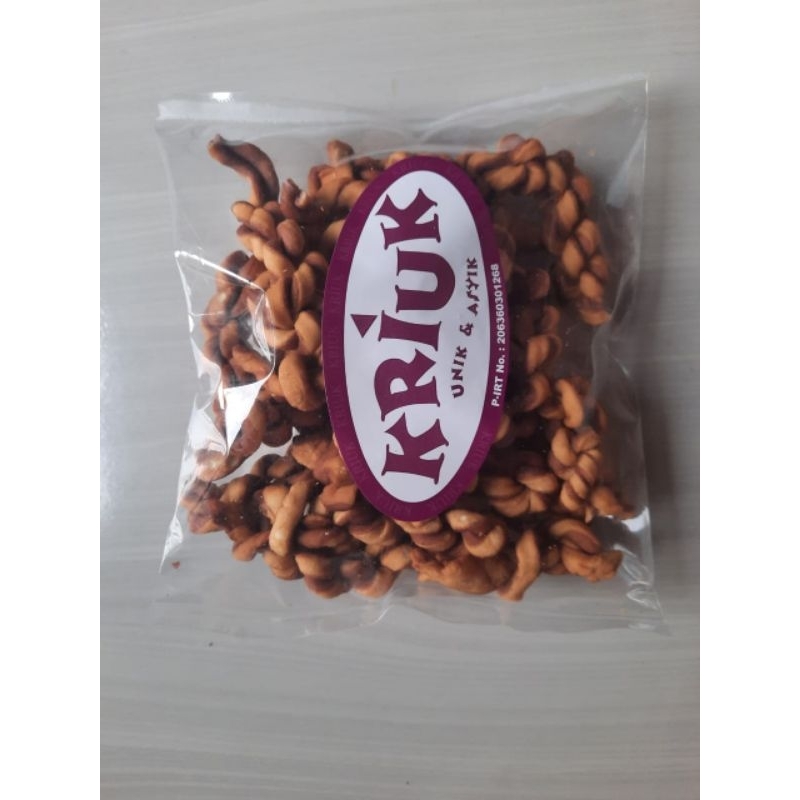 

Snack Kriuk Untir - Untir