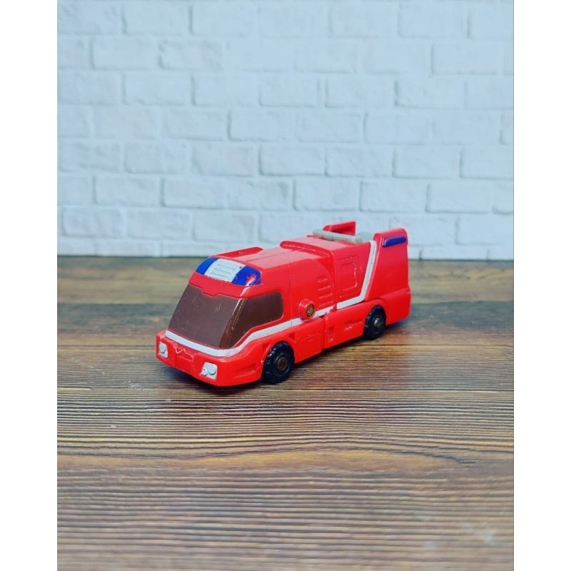 Preloved Mobil Robot mainan McD Happy Meal