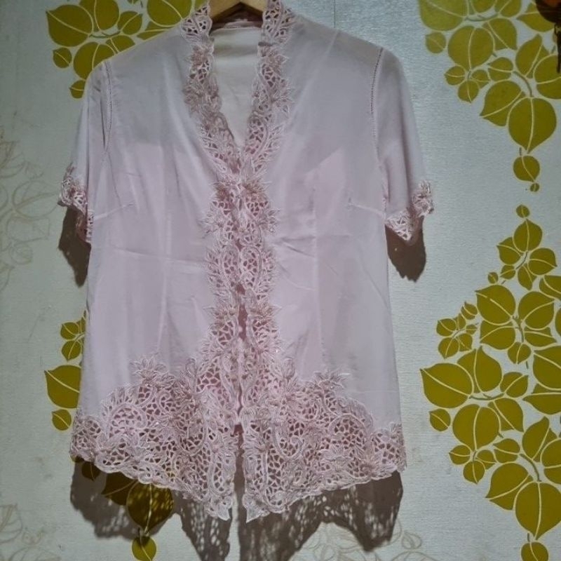 KEBAYA LENGAN PENDEK SOFT PINK