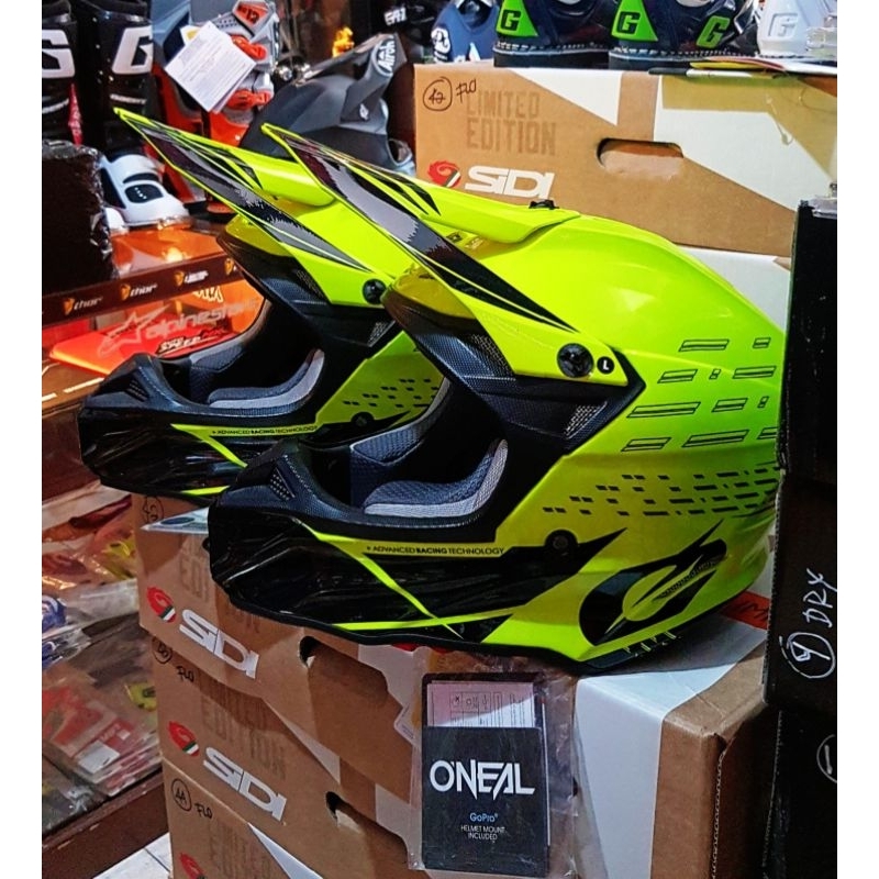 ONEAL 5SERIES TRACE HELMET/ HELM MOTOCROSS ENDURO