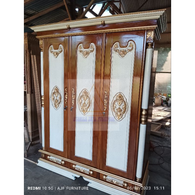 lemari pakaian kayu jati jepara / lemari pakaian marmer / lemari peluru putih marmer
