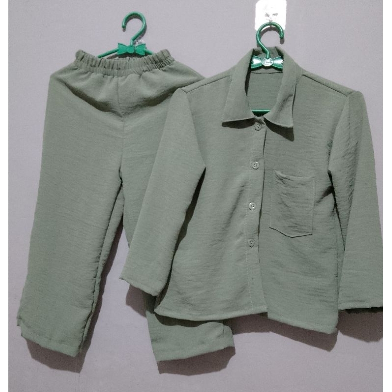 setelan baju anak bahan crinkle