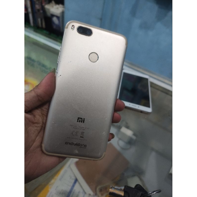 Xiaomi mi A1 4/64 minus