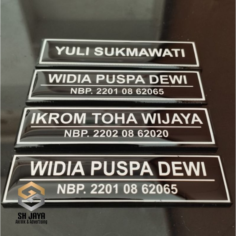

Name Tage Papan Nama Dada Akrilik