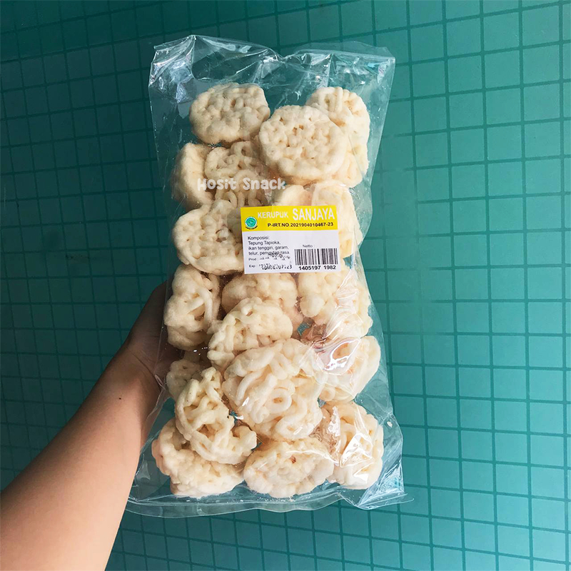 

Kerupuk Keriting Bangka Cap Sanjaya / Kerupuk Bangka / Krupuk Ikan Tenggiri Bangka Bulat Kecil / Kerupuk Mawar Asli Bangka Halal