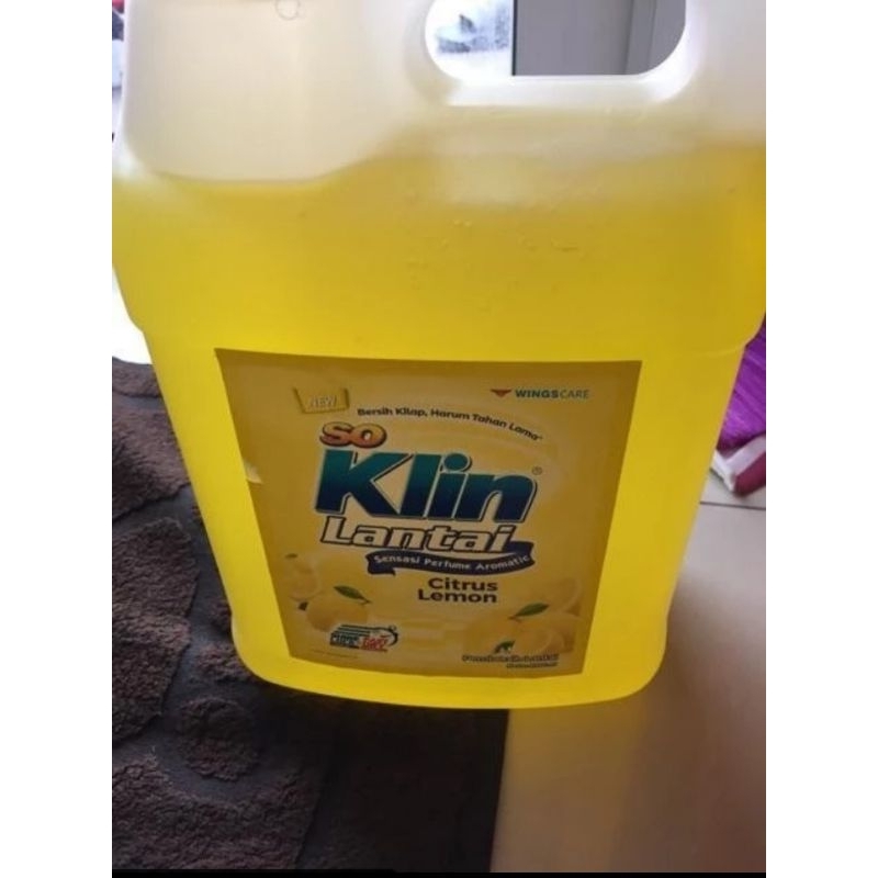 Soklin Lantai 4 Liter Jerigen