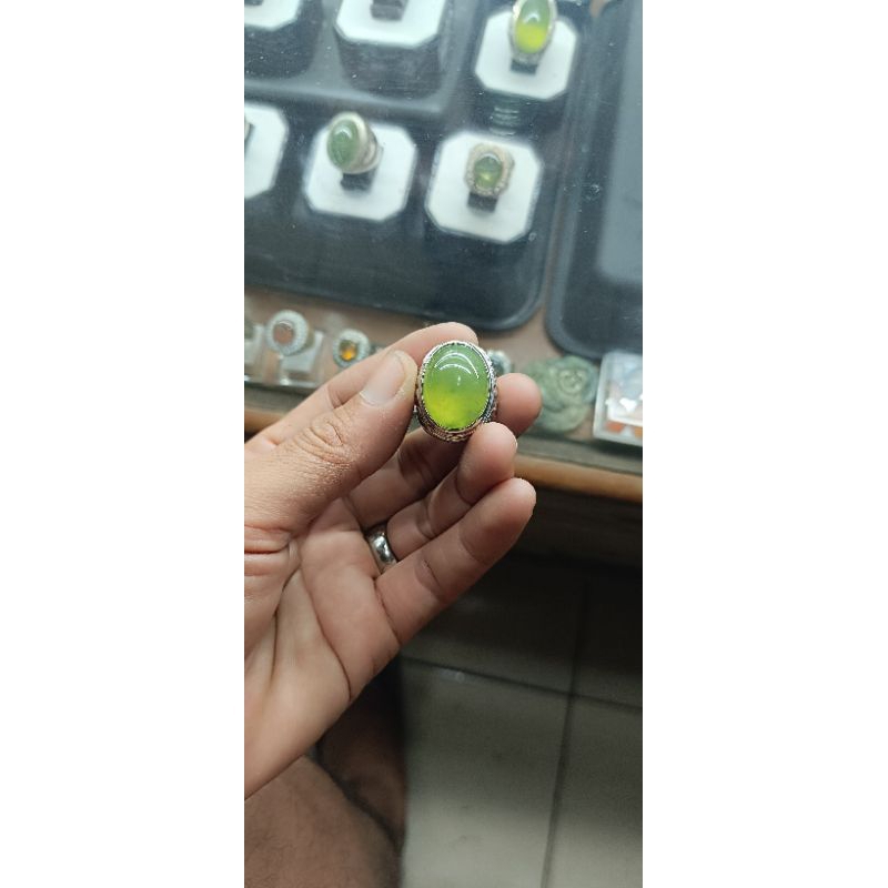 batu sungai dareh kristal hq