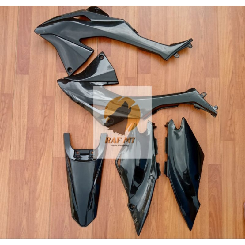 BODY SET KLX BF SET SUPERMOTO COVER BODY KLX BF DTRACKER SAYAP JOK KLX BF DTRACKER SEPAKBOR BELAKANG