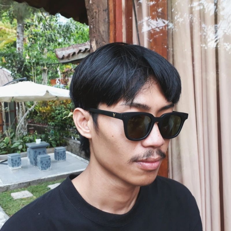 Kacamata Louise Severn Blackmatte Sunglasses