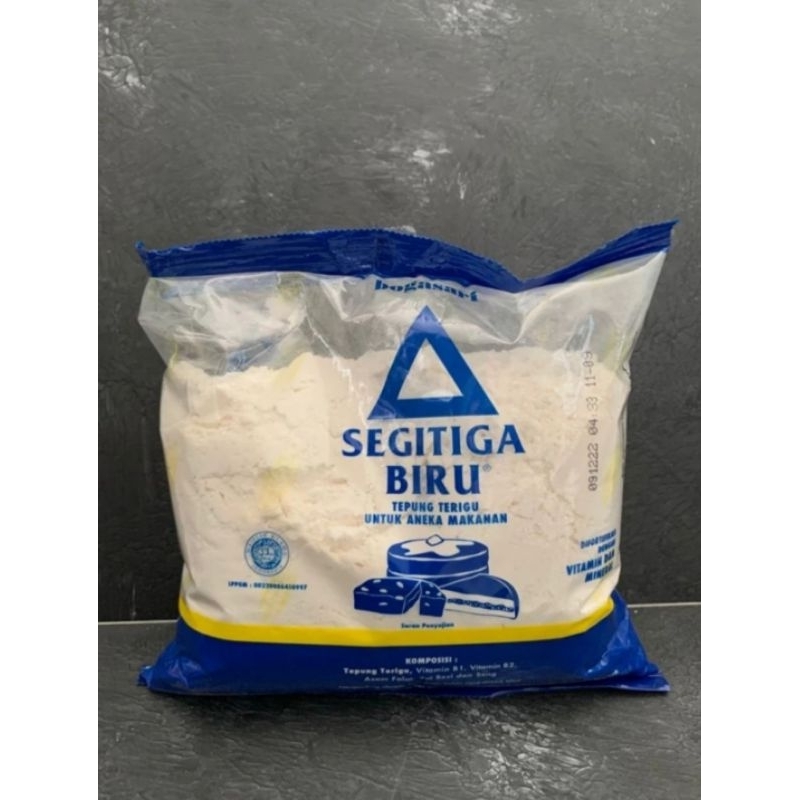 

Tepung Terigu Segitiga Biru 500 gr