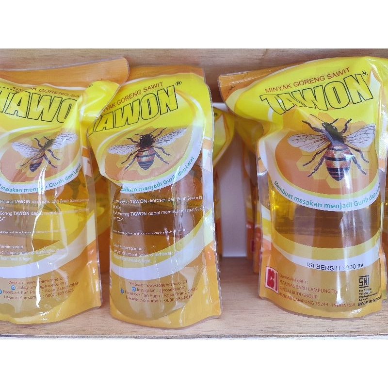 

Minyak Goreng Tawon 900 ml