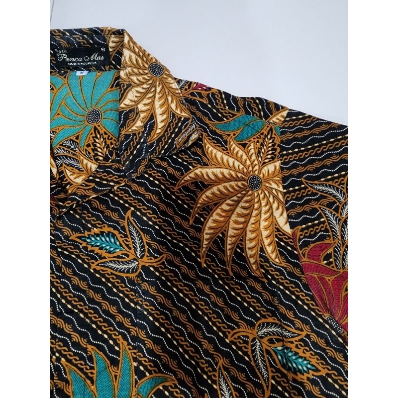 Preloved Kemeja Batik Modern Pria_Pakaian Kerja_Fit S to M