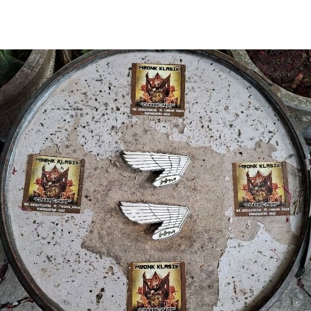 emblem sayap tangki honda cb100 s90 s90z ORIGINAL BARU