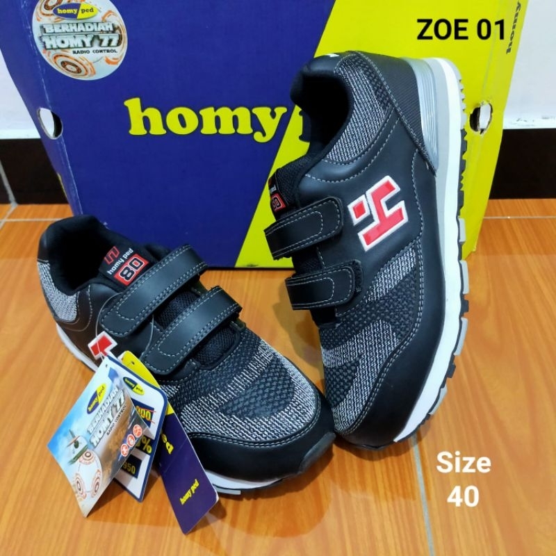 Sepatu sekolah Homyped