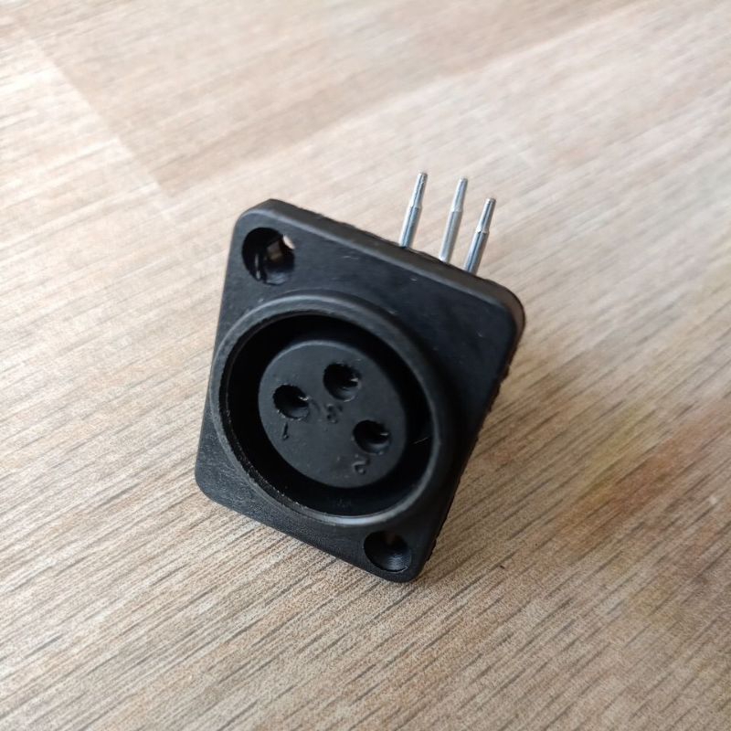 Soket Canon body PVC female