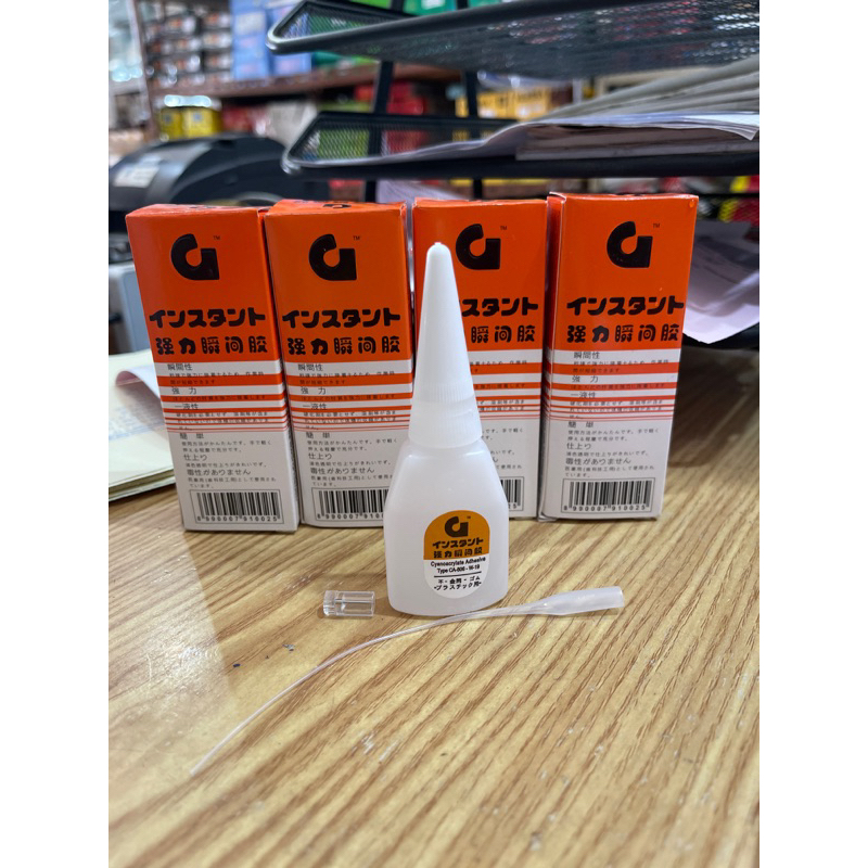 

Lem setan / lem setan kuat