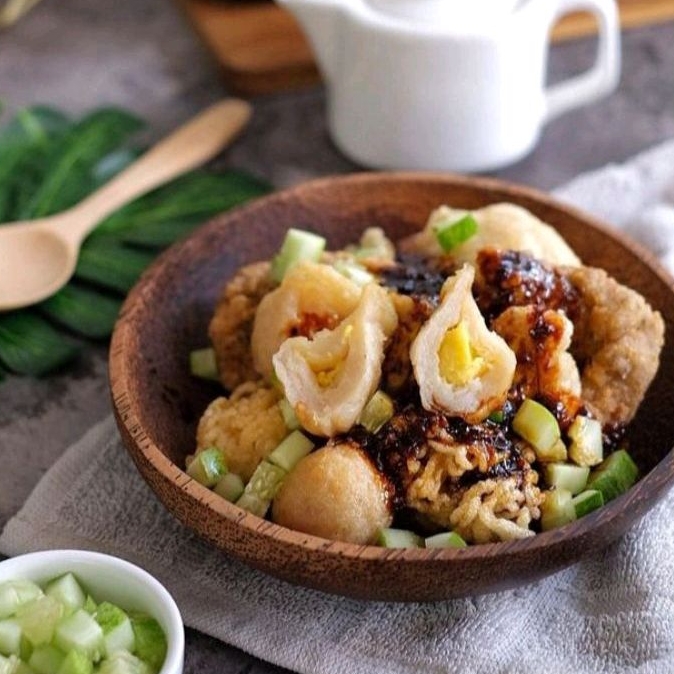 

PEMPEK IKAN 30PCX/CAMPUR FACUM/FROZEN ASLI PALEMBANG FREE CUKA