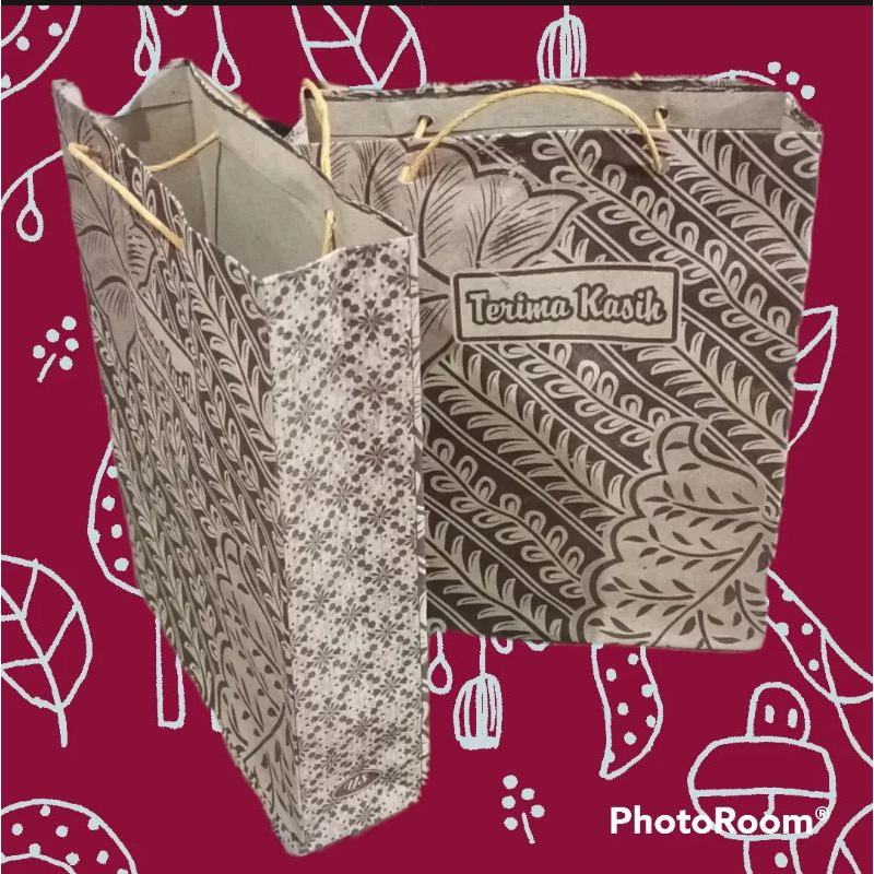 

Promo 100 pcs paper bag batik sedang ukuran 21x17x5 cm souvernir termurah