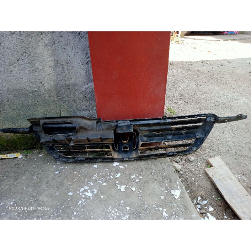 grill depan honda crv gen2 2002-2004 original