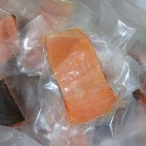 

Frozen Salmon Steak Premium 100gr MURAH