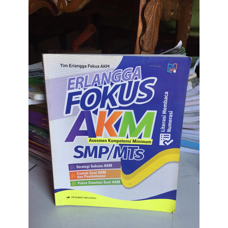 ERLANGGA FOKUS AKM SMP MTS