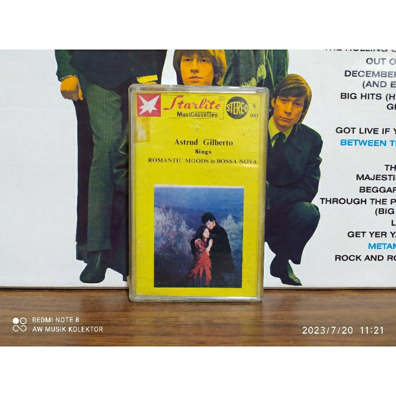 Kaset Pita : Astrud Gilberto Sings ROMANTIC MOODS in BOSSA NOVA.