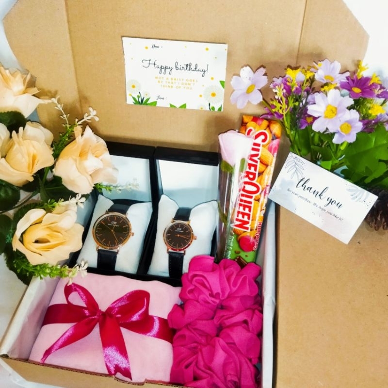 

GIFT BOX HAMPERS KADO HBD ULANG TAHUN WEDDING WISUDA DLL